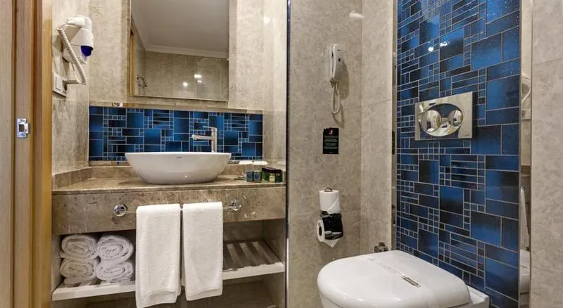 FAMILY ROOM TWO BEDROOMS Room, Karmir Resort & Spa Hotel, Antalya