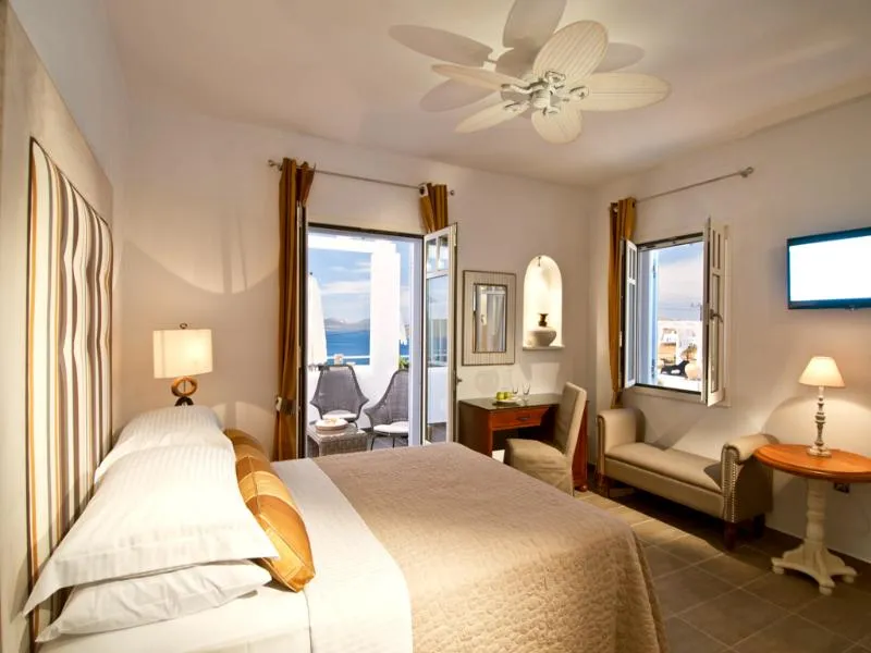 Room, Miland Suites, Santorini