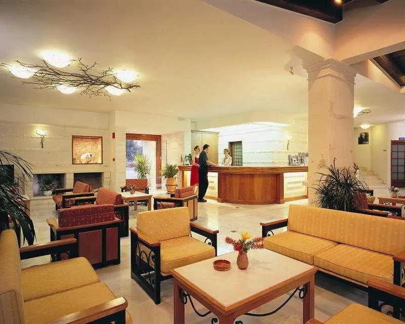 Lobby, Althea, Crete