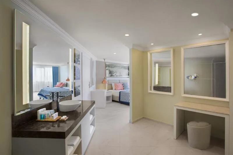 Room, Paloma Marina Suites, Izmir