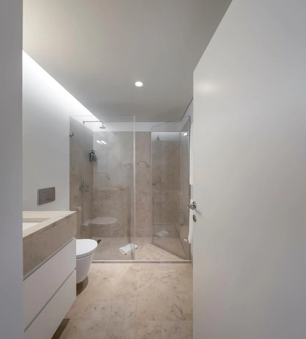 APARTMENT DELUXE ONE BEDROOM Room, Lisbon Serviced Apartments - Mouraria, Lisbon