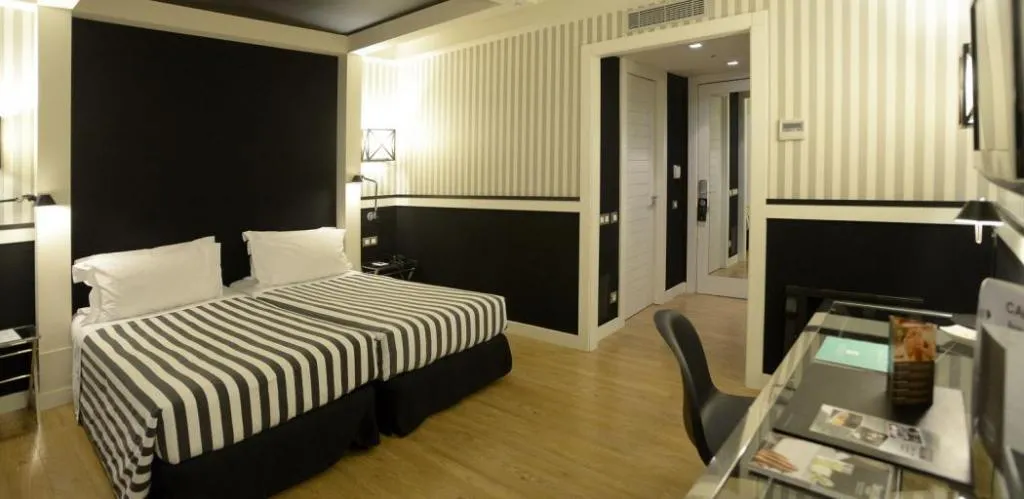 TRIPLE STANDARD Room, Europark, Barcelona