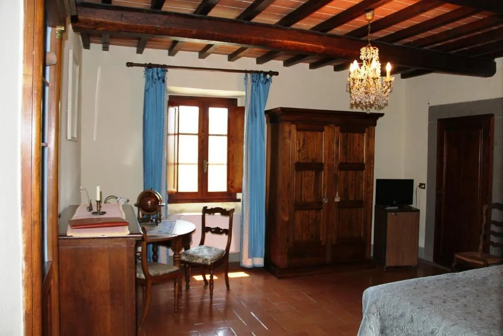 TRIPLE DELUXE GARDEN VIEW Room, Villa Rigacci, Florence