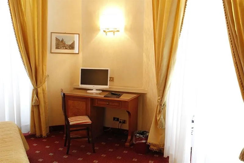 Double or Twin STANDARD Room, Viminale, Rome