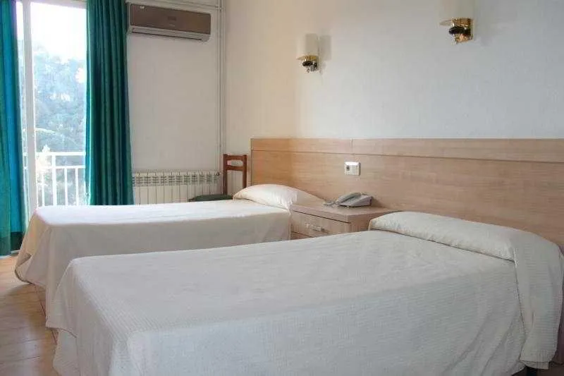 Double or Twin STANDARD Room, Montañamar Lloret, Costa Brava