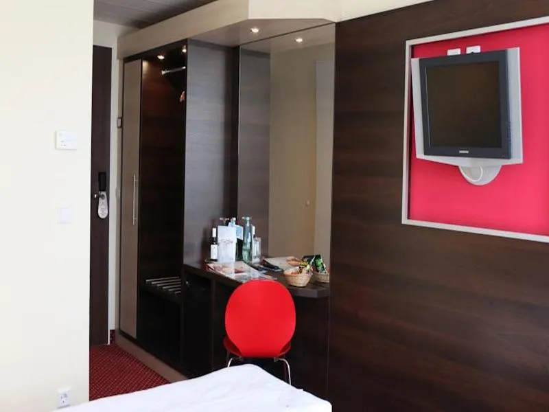 SINGLE STANDARD Room, Premier Inn Berlin City Süd, Berlin