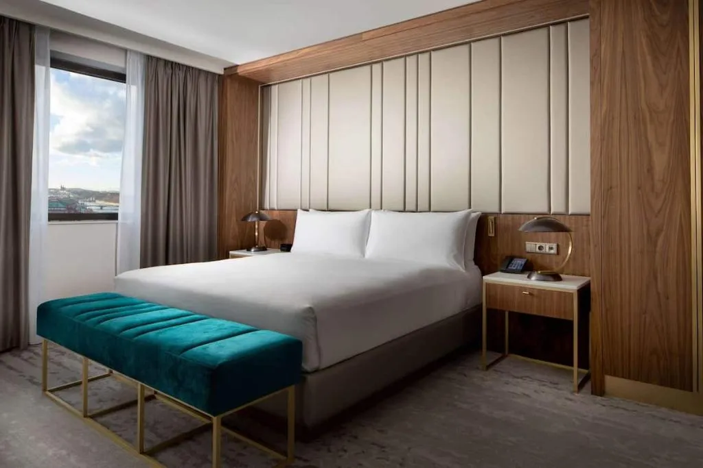 SUITE STANDARD Room, Hilton Prague Atrium, Prague