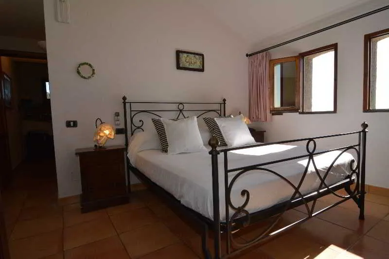 Room, Torre Di Cesare, Naples