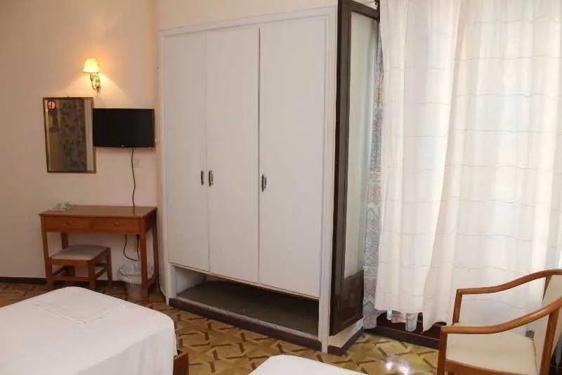 Room, Nefeli, Athens
