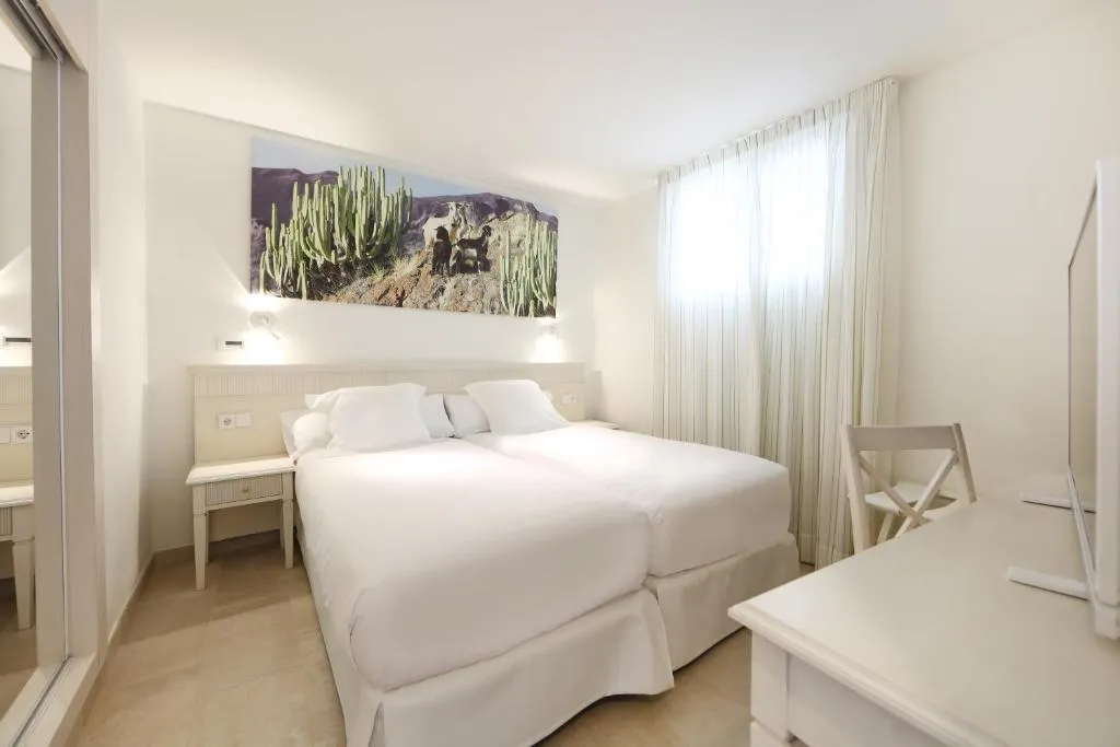 DOUBLE SINGLE USE STANDARD Room, Iberostar Selection Lanzarote Park, Lanzarote