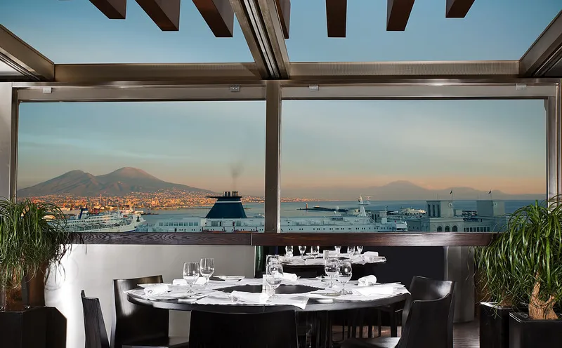 Restaurant, Romeo, Naples