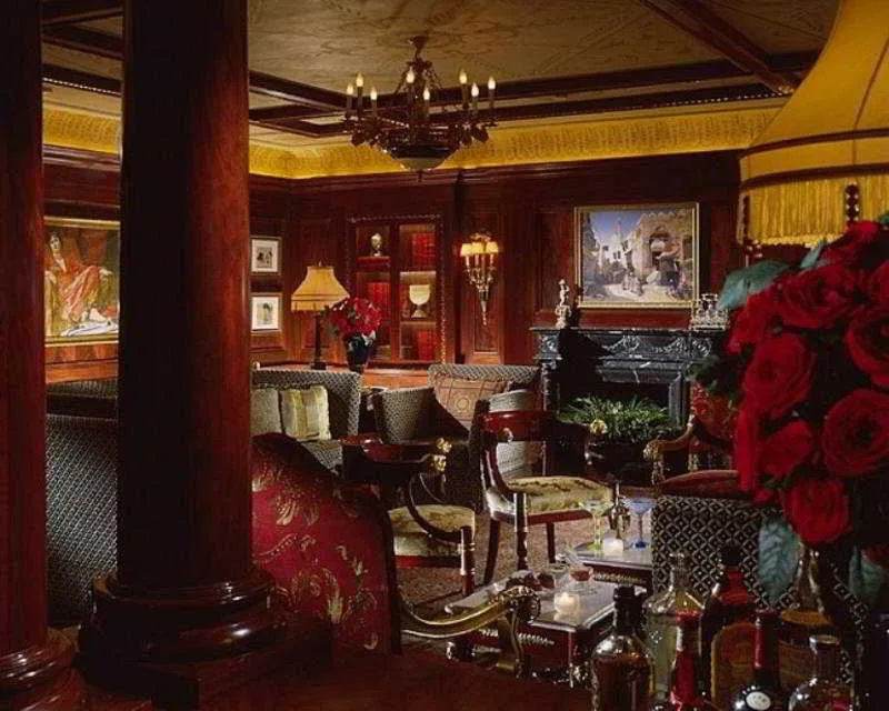 Bar, Four Seasons Hotel Cairo at The First Residence, Cairo
