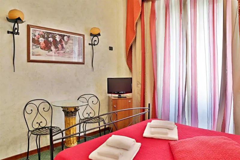 Room, Residenza Vaticana, Rome
