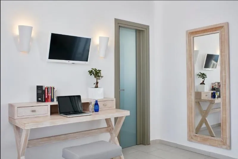 DOUBLE SUPERIOR Room, Aegean Plaza, Santorini