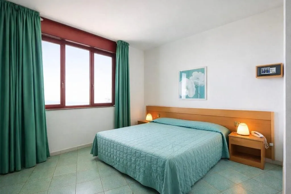 QUADRUPLE STANDARD Room, Hotiday Alghero Spiaggia, Alghero