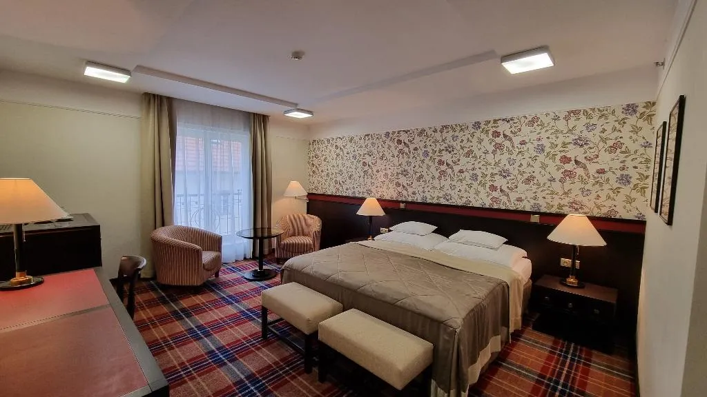 DOUBLE DELUXE Room, Hotel Savoy Prague, Prague