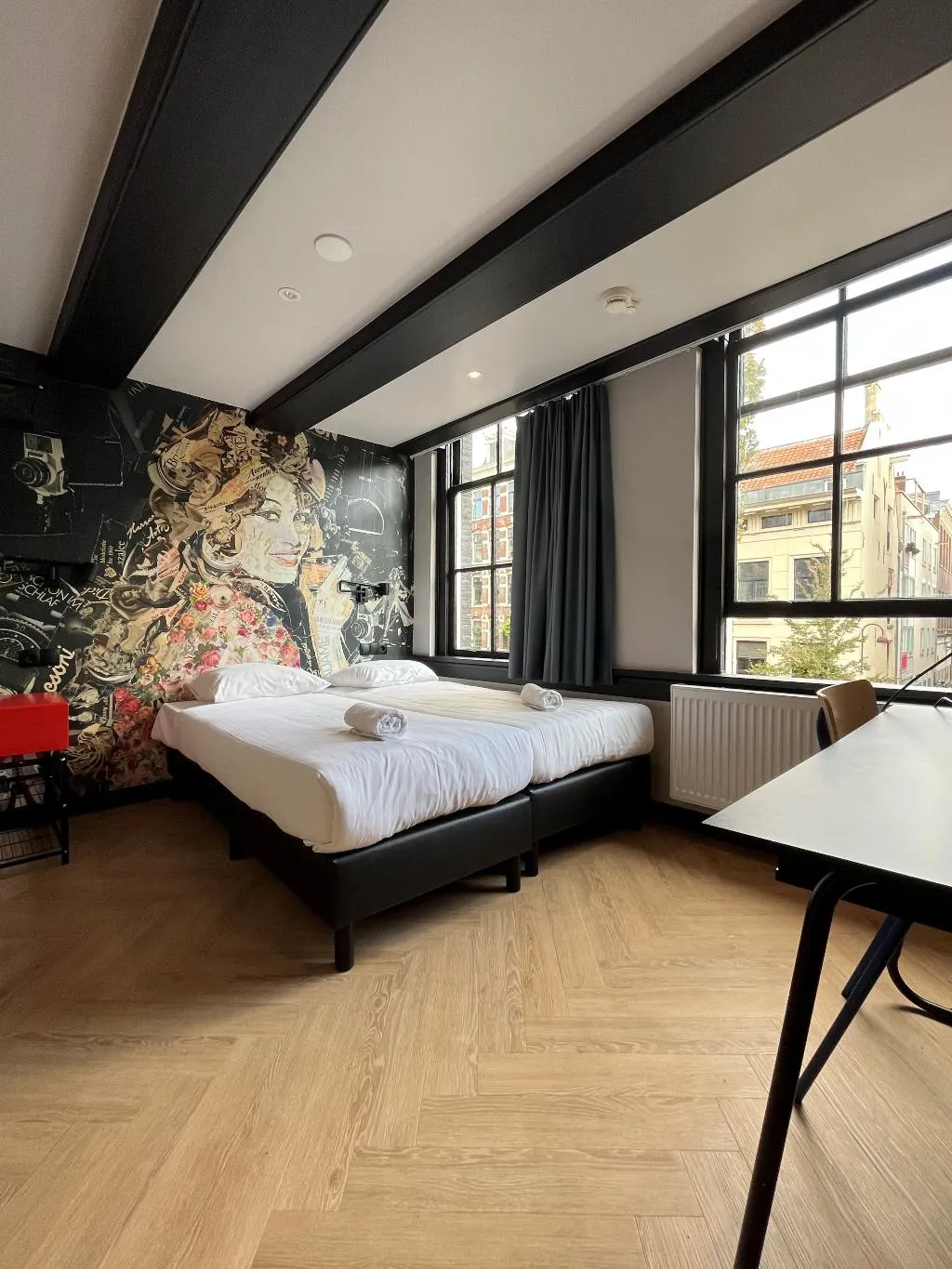 TWIN STANDARD Room, Heart Of Amsterdam, Amsterdam