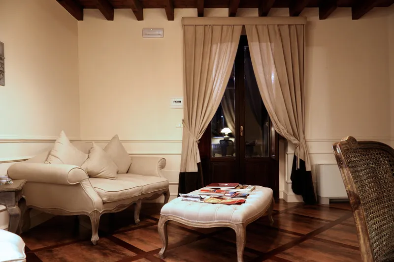 Lobby, Villa Calandrino, Catania