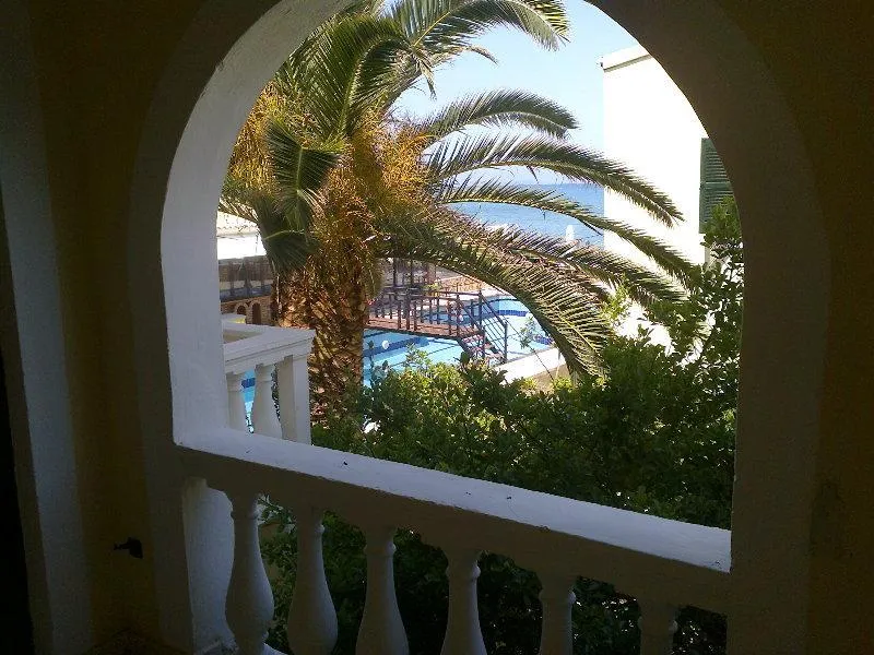 APARTMENT TWO BEDROOMS Room, Beachfront Salvanos, Corfu