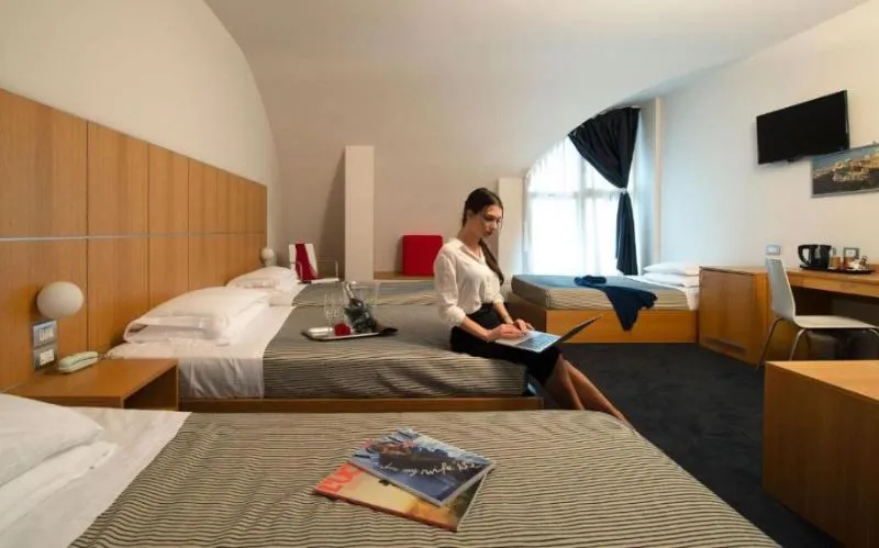 QUADRUPLE SUPERIOR Room, Delle Fiere, Milan
