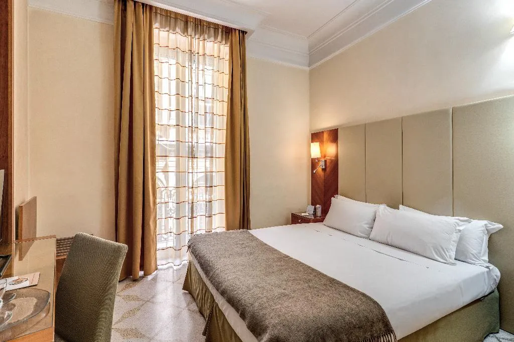 DOUBLE ANNEX Room, Sonya, Rome