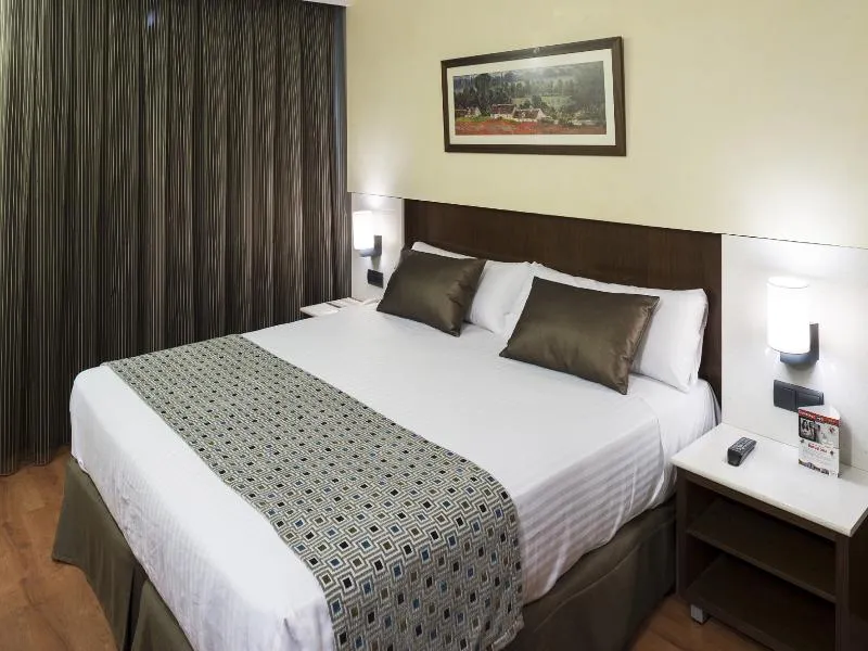DOUBLE STANDARD Room, Catalonia Born, Barcelona