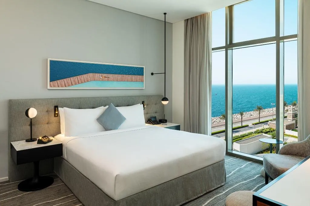SUITE WITH KITCHENETTE Room, Th8 Palm Dubai Beach Resort Vignette Collection, Dubai