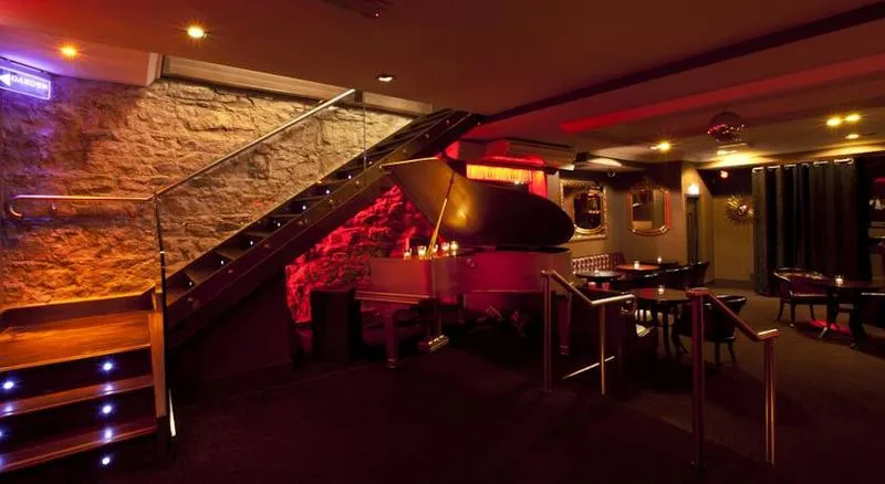 Bar, Harcourt Hotel, Dublin