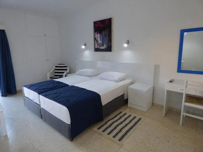 Room, Amore hotel Apts, Cyprus