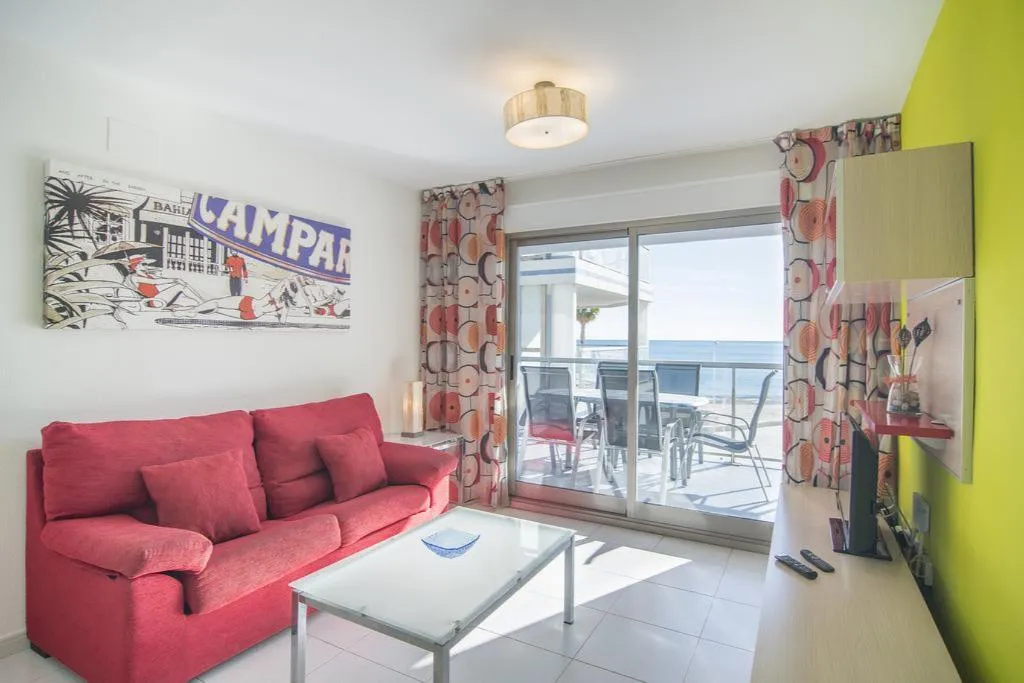 APARTMENT CAPACITY 5 TWO BEDROOMS Room, Hipocampos, Costa Blanca