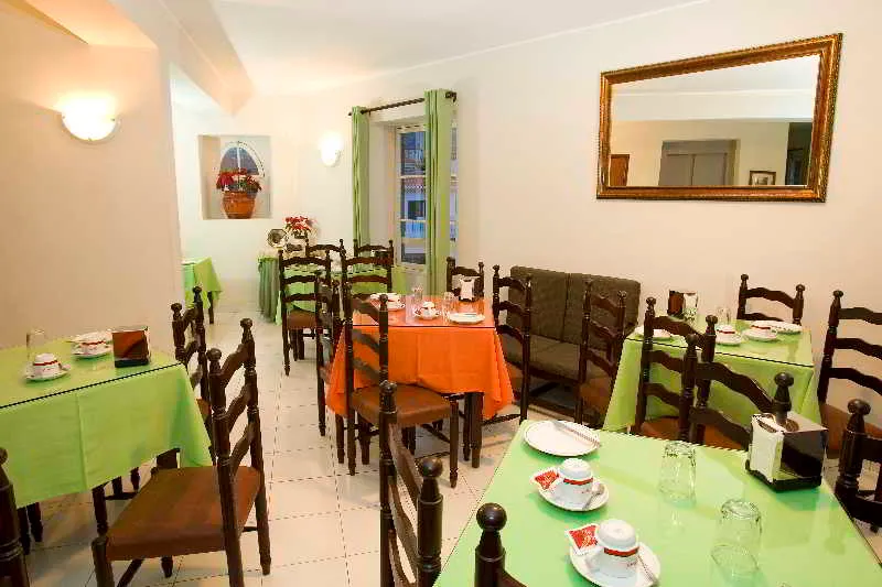 Restaurant, Residencial Chafariz, Madeira