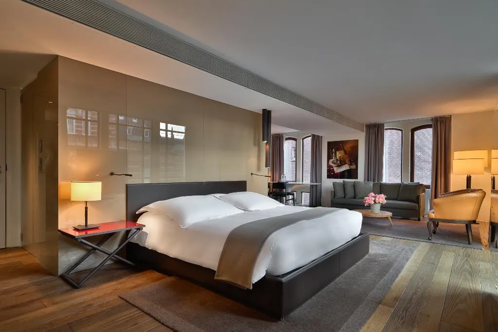 JUNIOR SUITE GRAND Room, Mandarin Oriental Conservatorium, Amsterdam, Amsterdam
