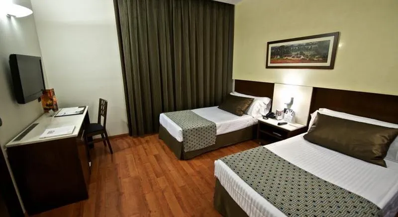 Room, Catalonia Born, Barcelona