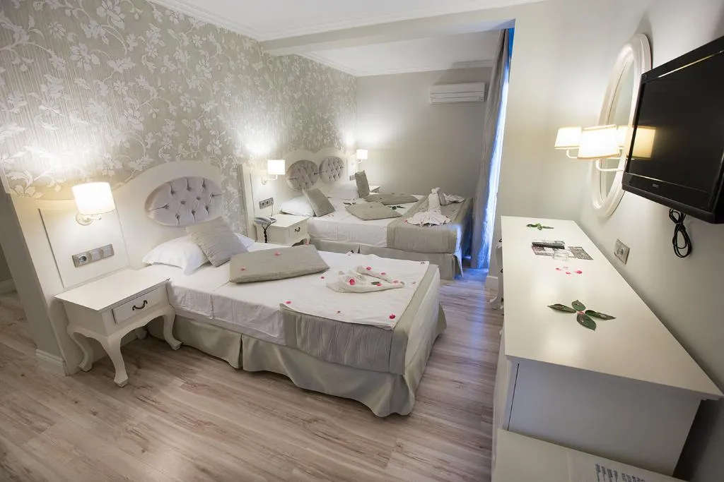 STUDIO DELUXE Room, The Pine Hill Hotel & Suites, Dalaman