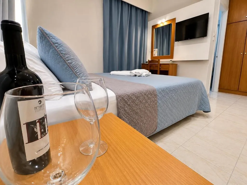 Double or Twin SUPERIOR ONE BEDROOM Room, Castro Hotel, Crete