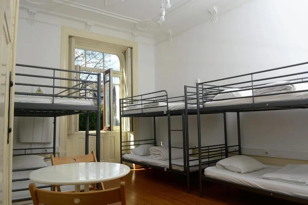 General view, O2 Hostel, Porto