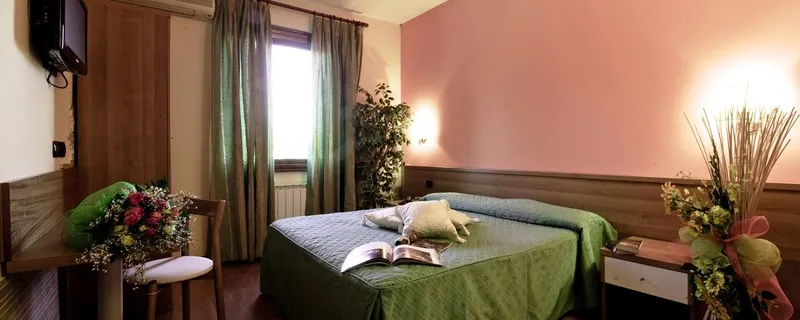 Room, Hotel Ristorante Tre Leoni, Milan