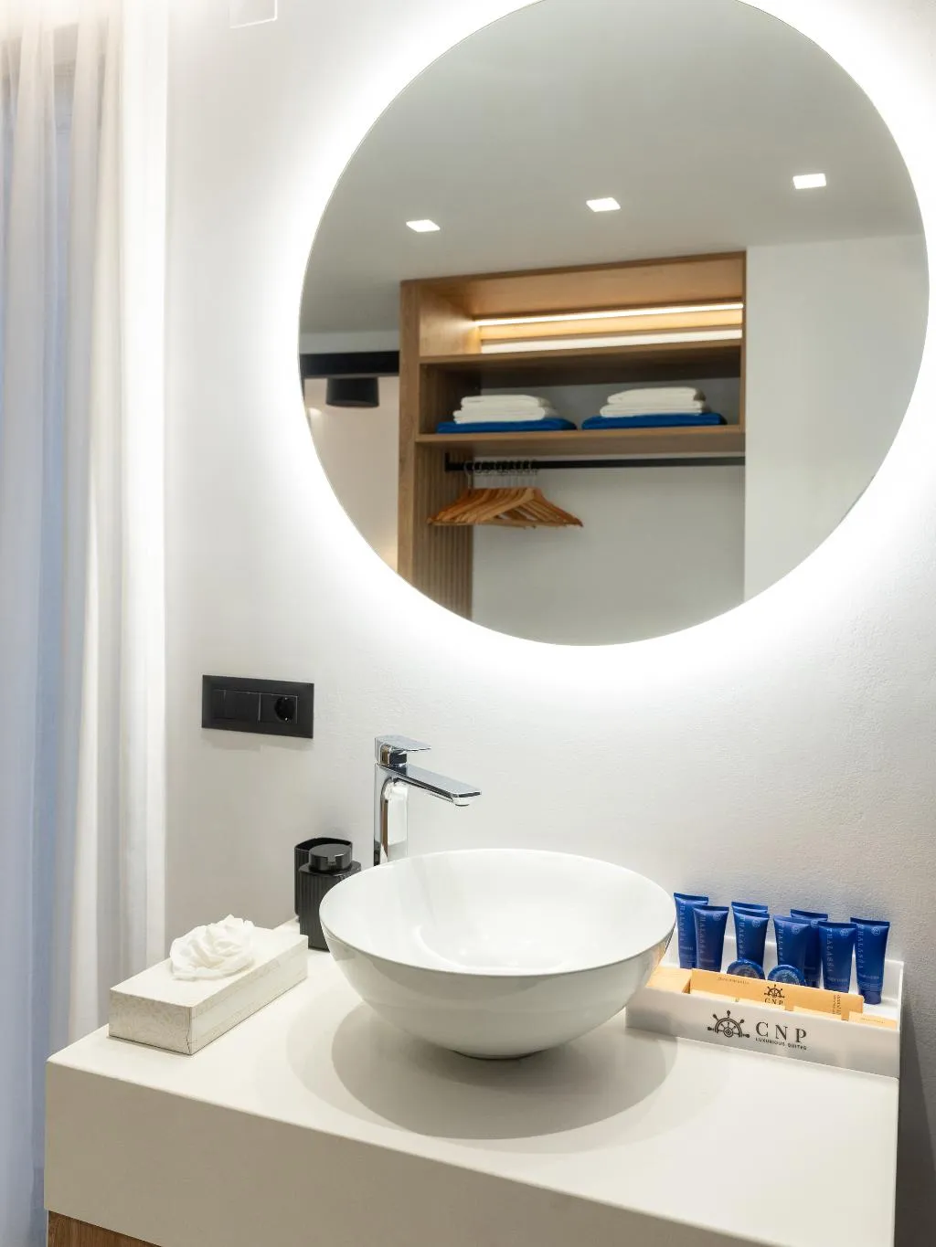 SUITE WITH JACUZZI Room, Captain Napoleon Paterakis CNP Luxurious Suites, Crete