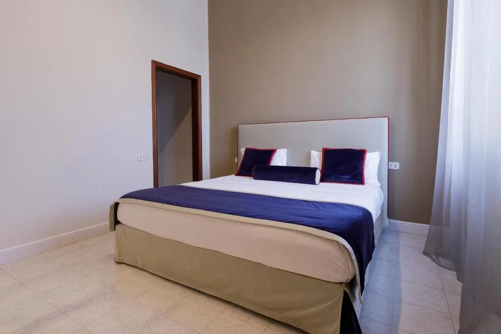 DOUBLE STANDARD Room, Santa Marta, Naples