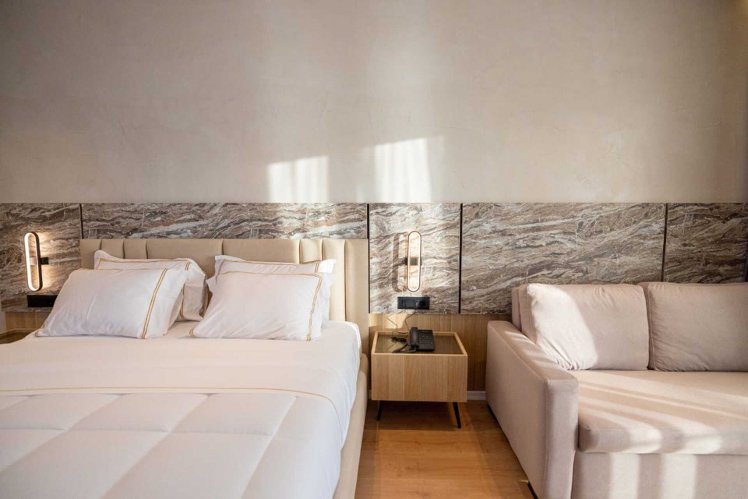 Tris3 Hotel, Kavaje