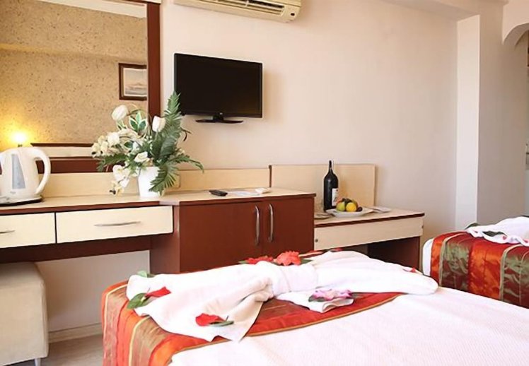 Raina Beach Hotel, Antalya
