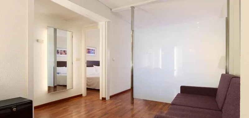 QUADRUPLE STANDARD Room, Port Valencia Feria, Valencia