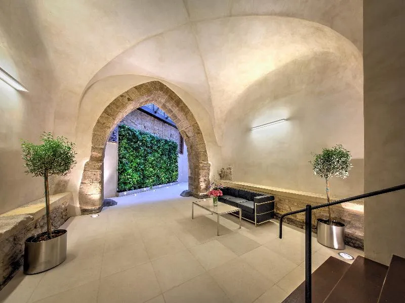 Lobby, Bishops House, Prague