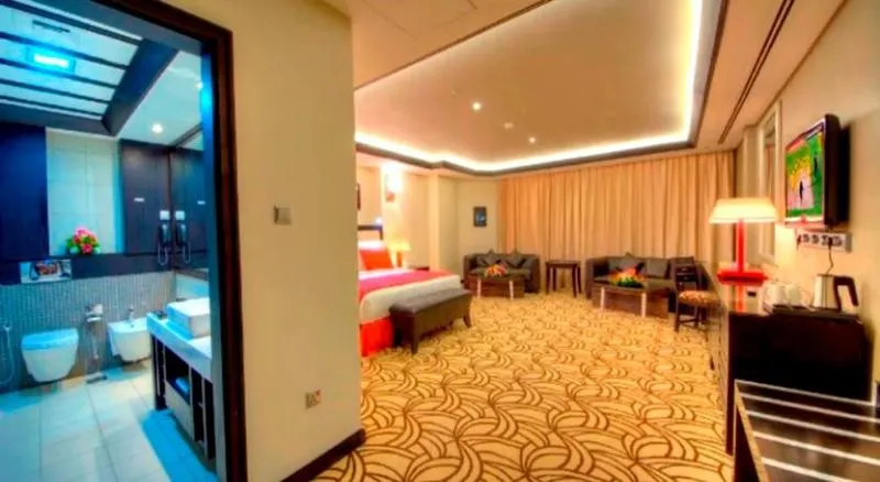 Double or Twin DELUXE Room, Raintree Rolla Hotel, Dubai