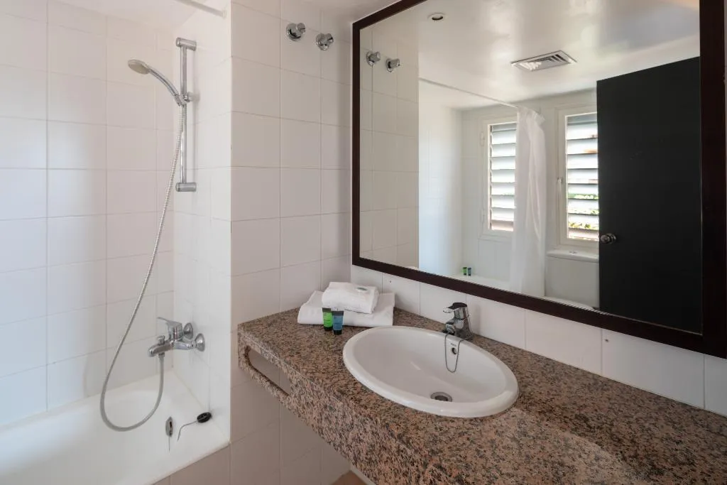 APARTMENT CAPACITY 4 TWO BEDROOMS Room, Apartaments Golf By La Costa Resort, Costa Brava