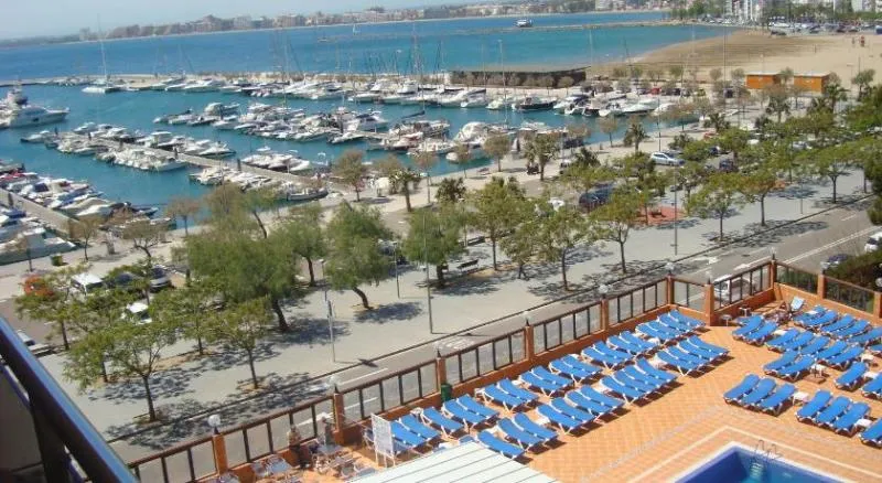 DOUBLE POOL VIEW Room, Univers, Costa Brava