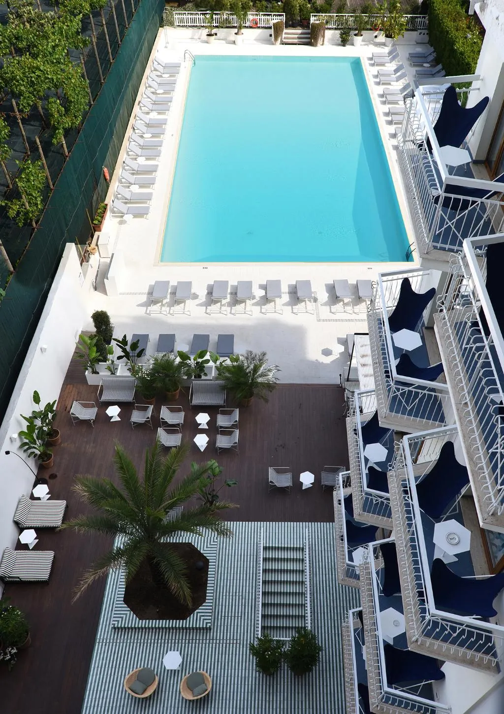 Pool, Grand Hotel Flora, Naples