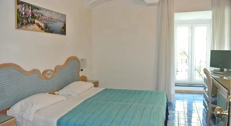 General view, Albergo Italia, Naples