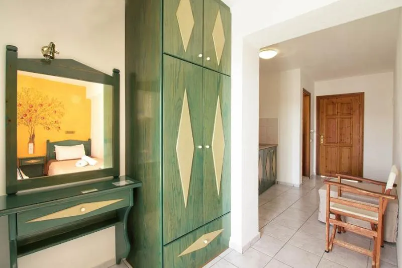 STUDIO CAPACITY 2 Room, Stefanis House, Skiathos