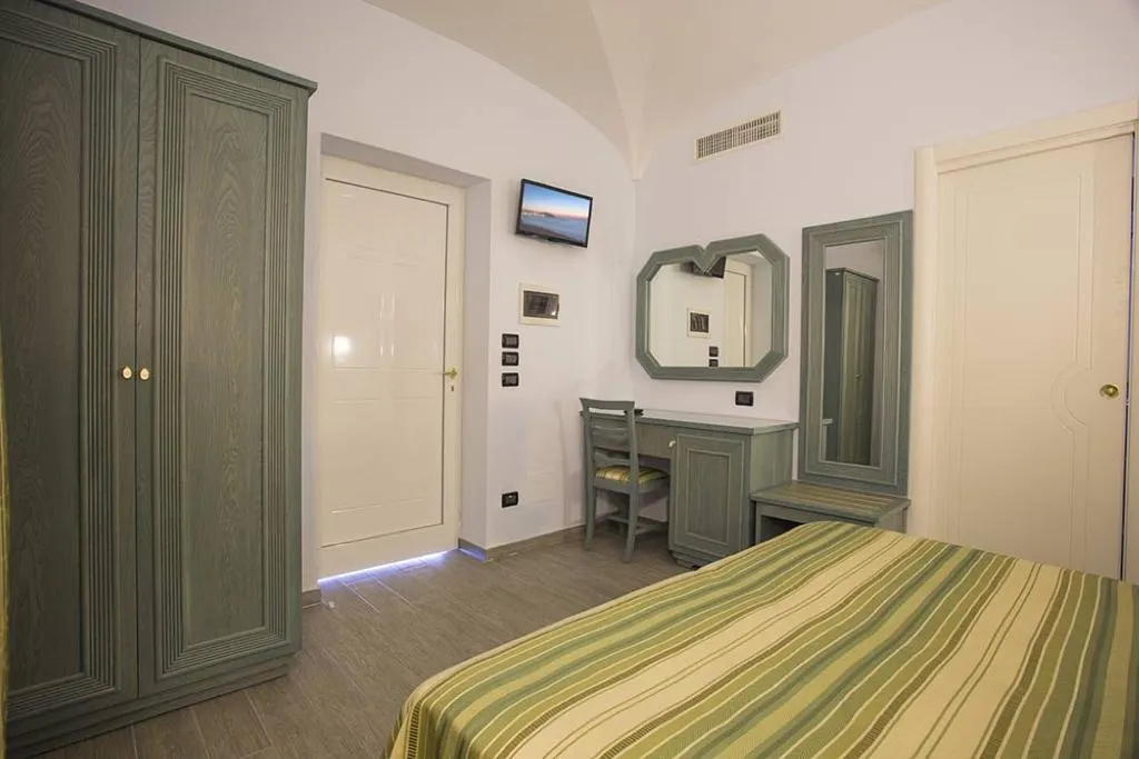 Double or Twin SUPERIOR Room, Terme Saint Raphael Hotel, Naples
